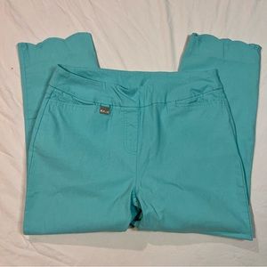Lulu B Pull On Capris Teal Size 8